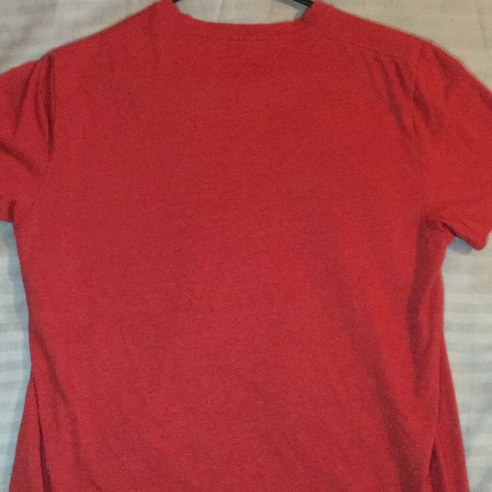 Red Hollister V-neck - Picture 3 of 3